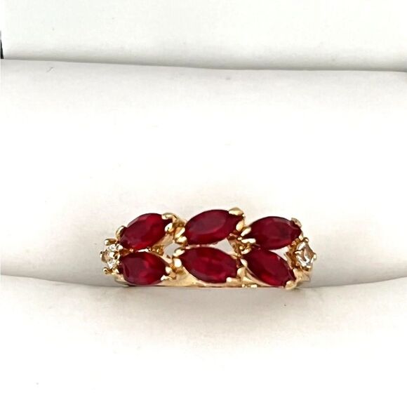 Vintage Ring Size 5 Red Crystal Clear Crystal Accents 14K Gold Plate 4Q - Picture 5 of 5